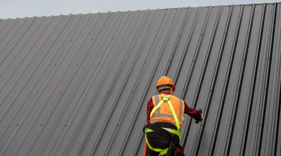 Professional gutter cleaning in East Granby, CT